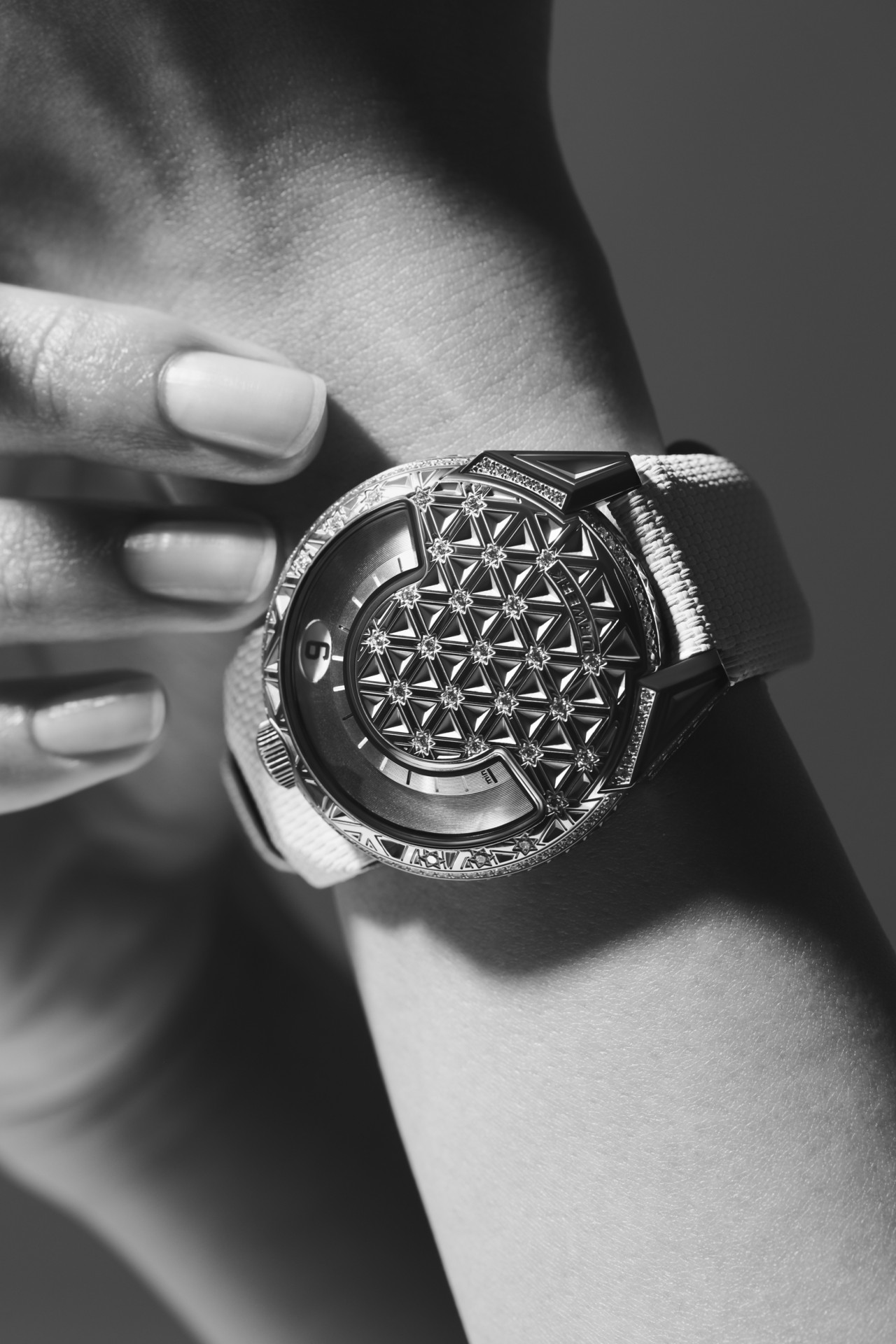 Urwerk UR-101 Diamond Sky Edition