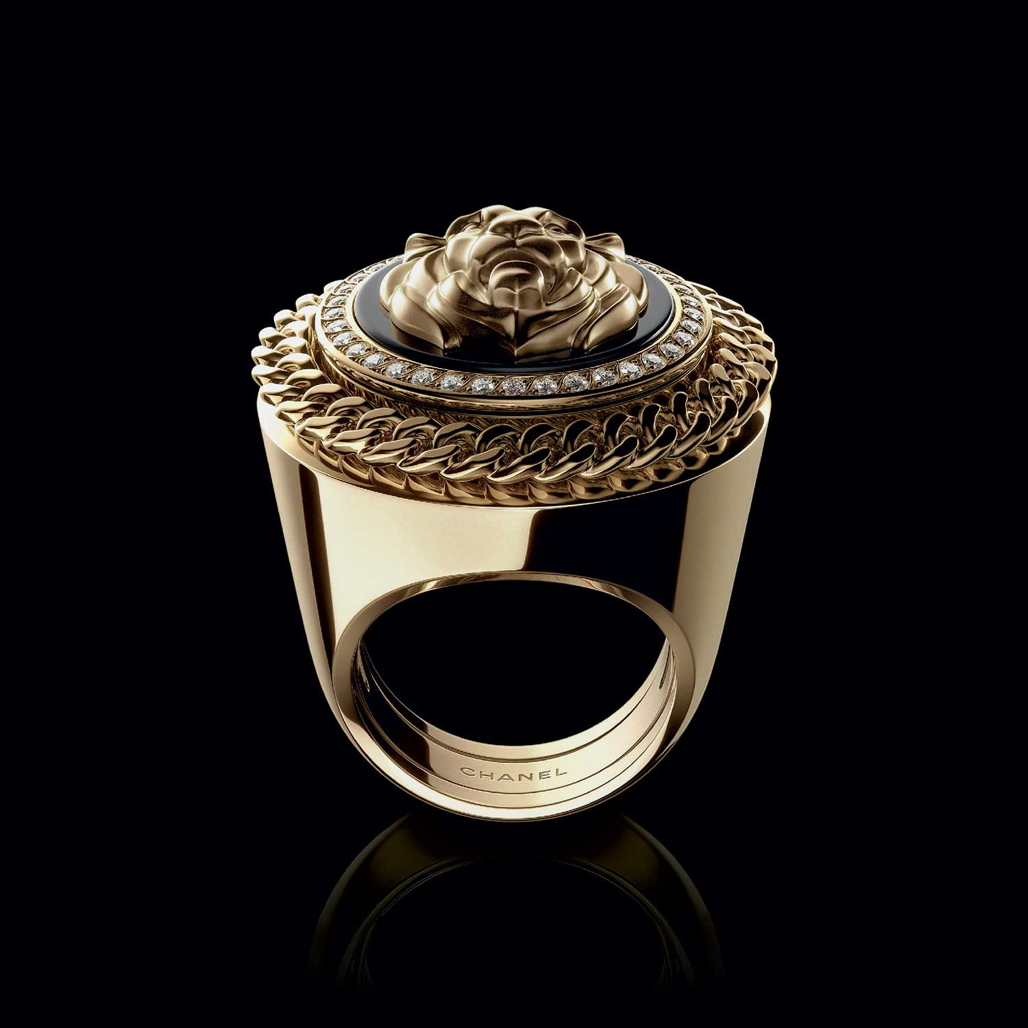 Chanel Mademoiselle Privé Bouton Lion