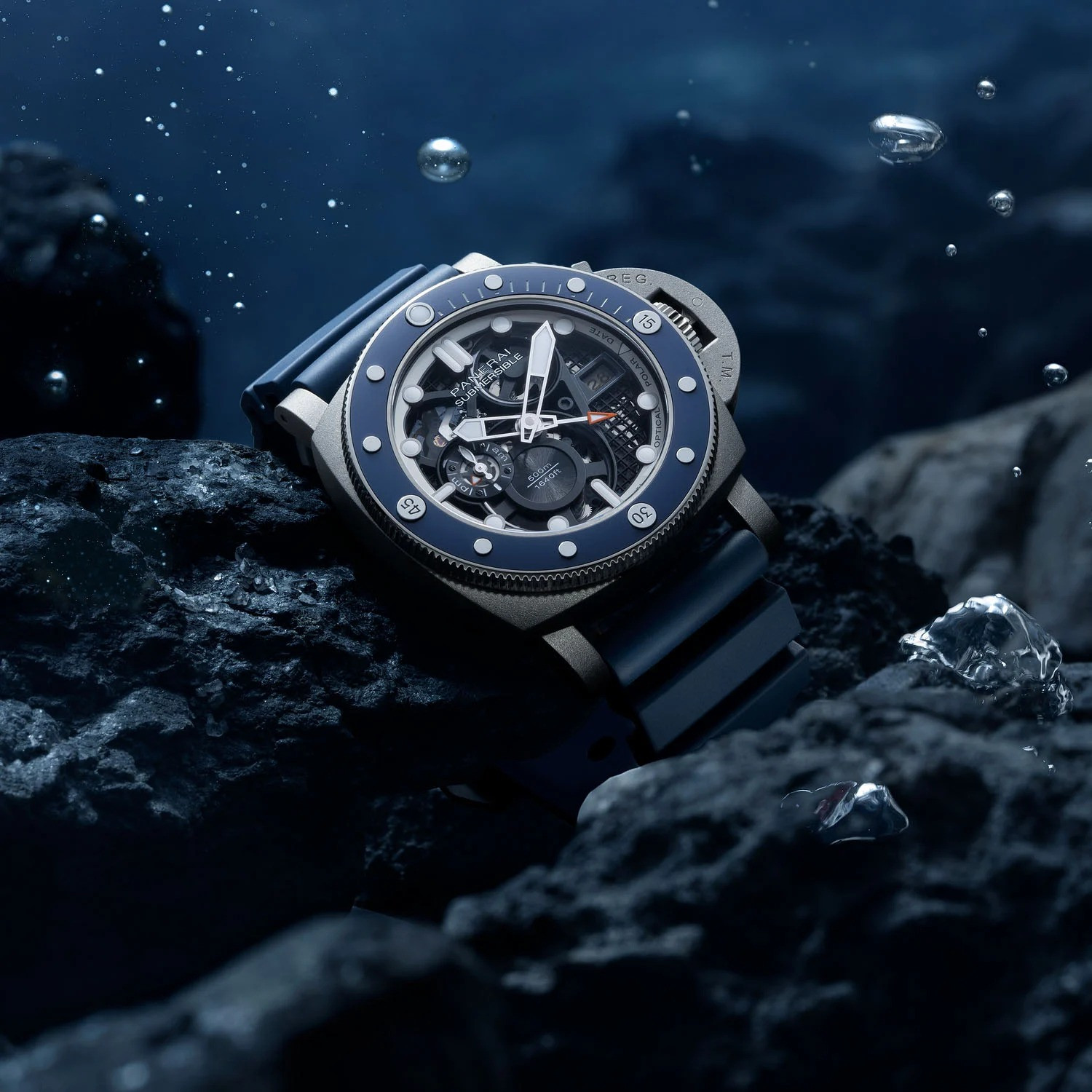 Panerai Submersible GMT PAM01495