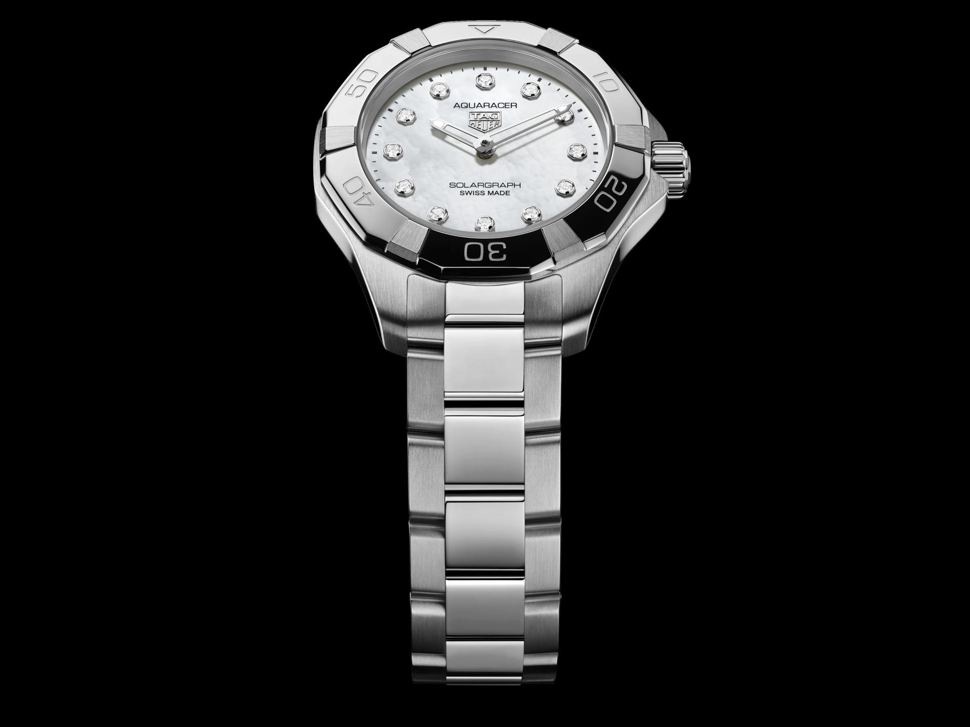TAG Heuer Aquaracer Professional Solargraph в корпусах 28 и 40 мм