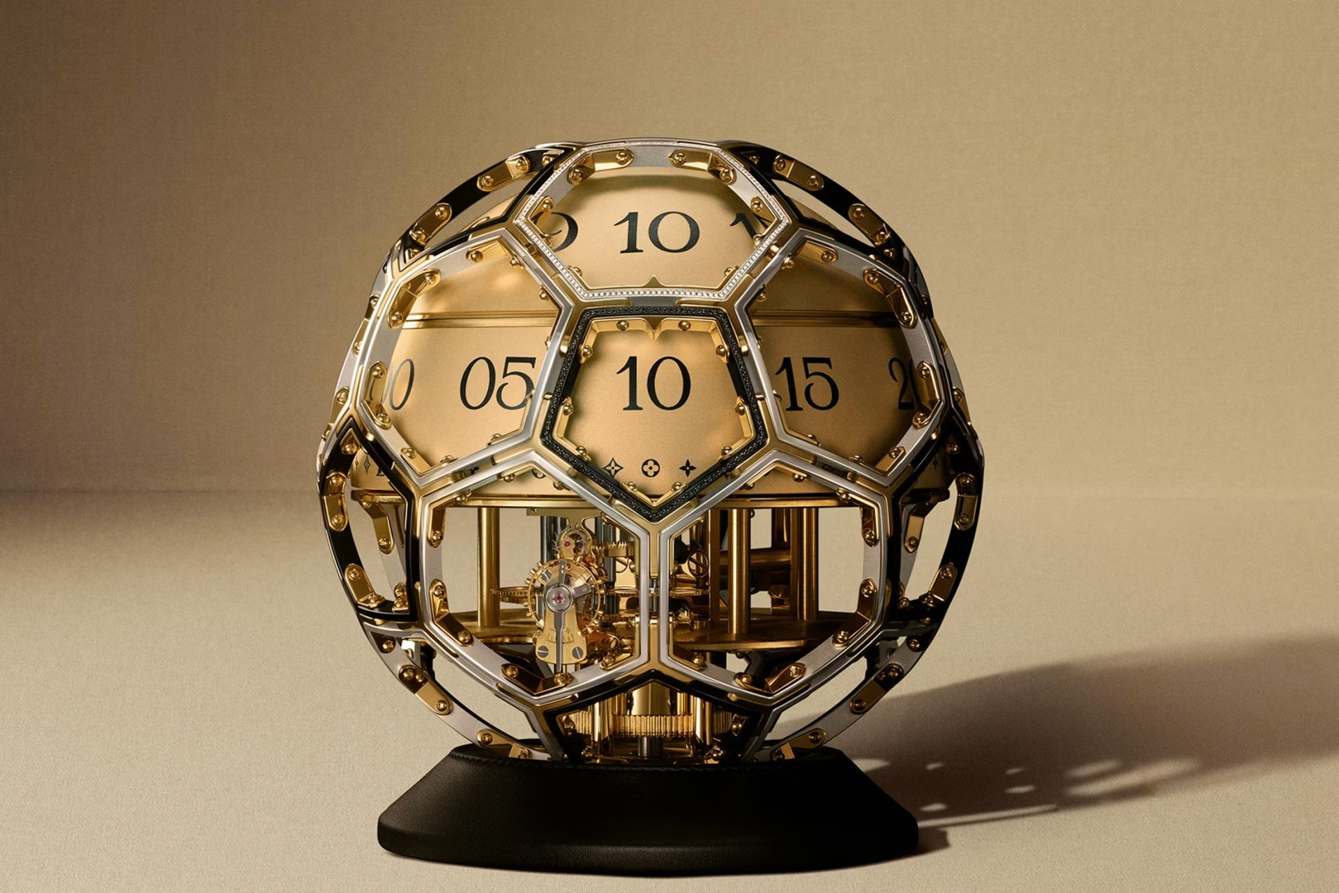 Louis Vuitton Unity Time Object