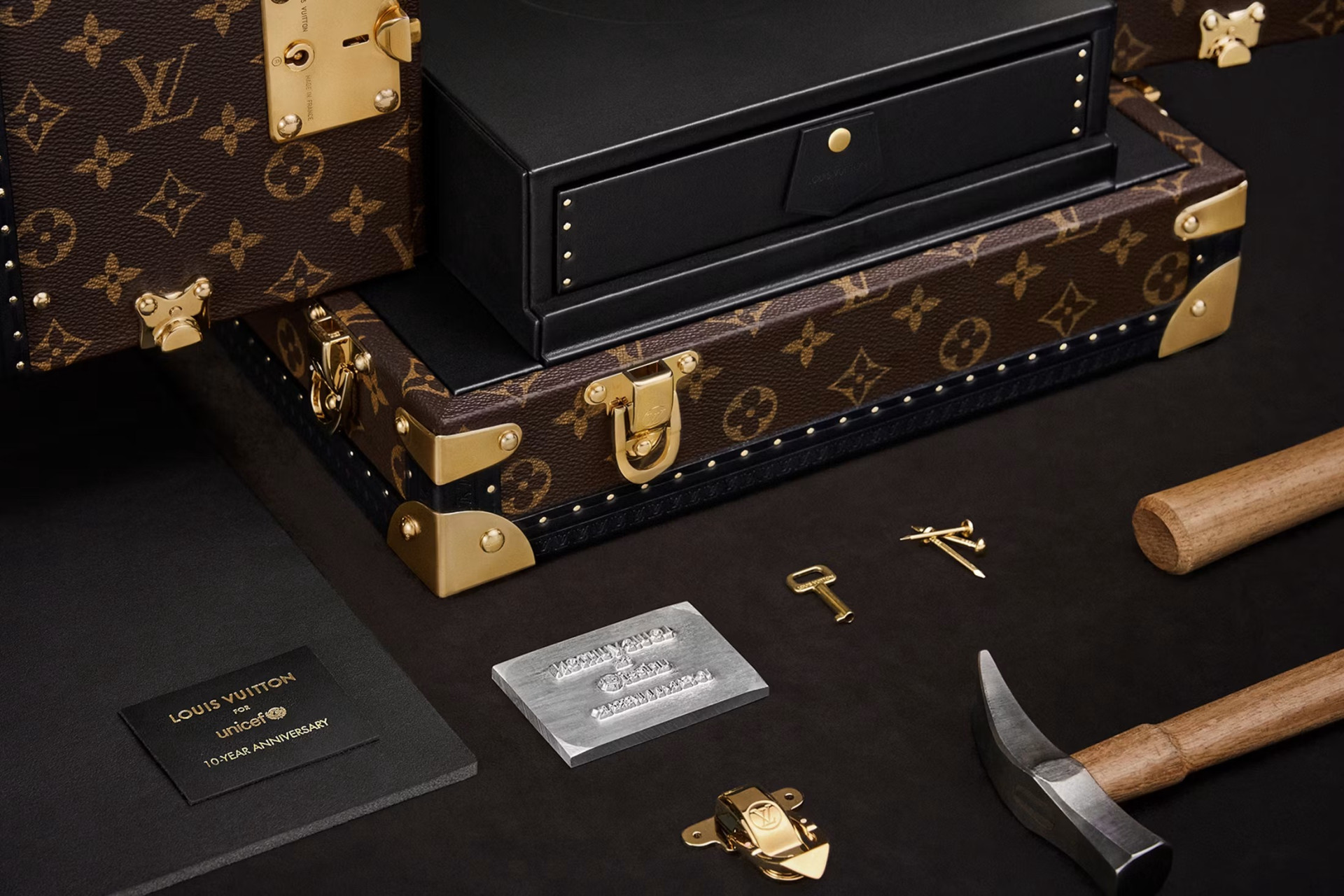 Louis Vuitton Unity Time Object