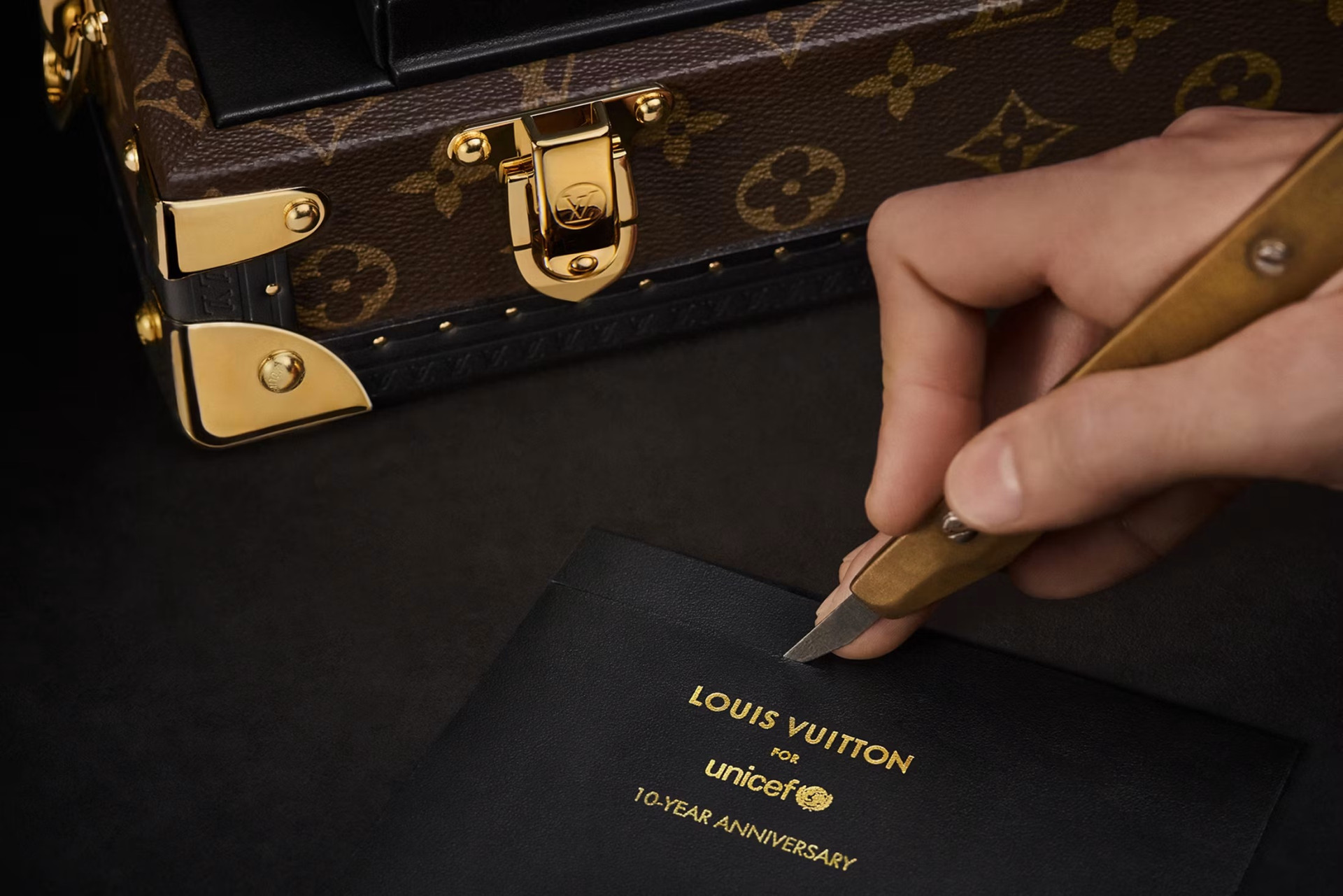 Louis Vuitton Unity Time Object
