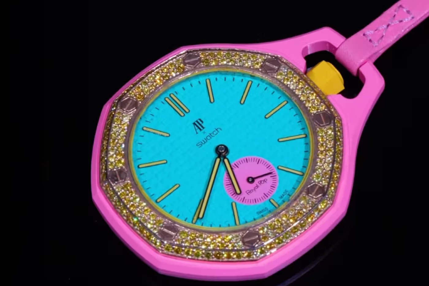 Кастомные Audemars Piguet x Swatch «Royal Pop» с бриллиантами