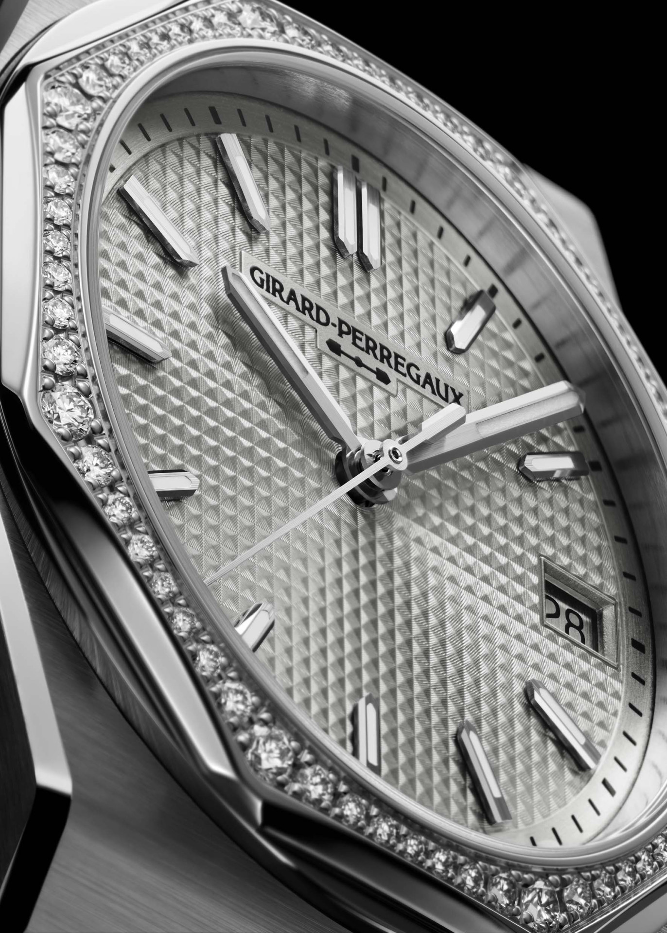 Girard-Perregaux Laureato Fifty. Новинки в корпусах 36 и 39 мм
