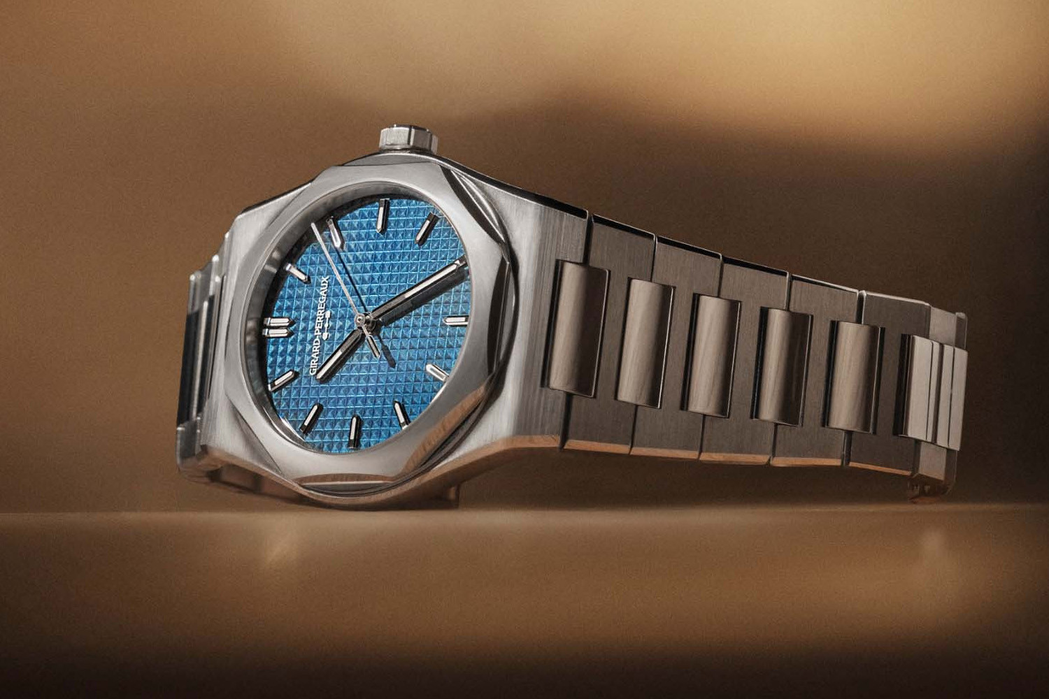 Girard-Perregaux Laureato Fifty