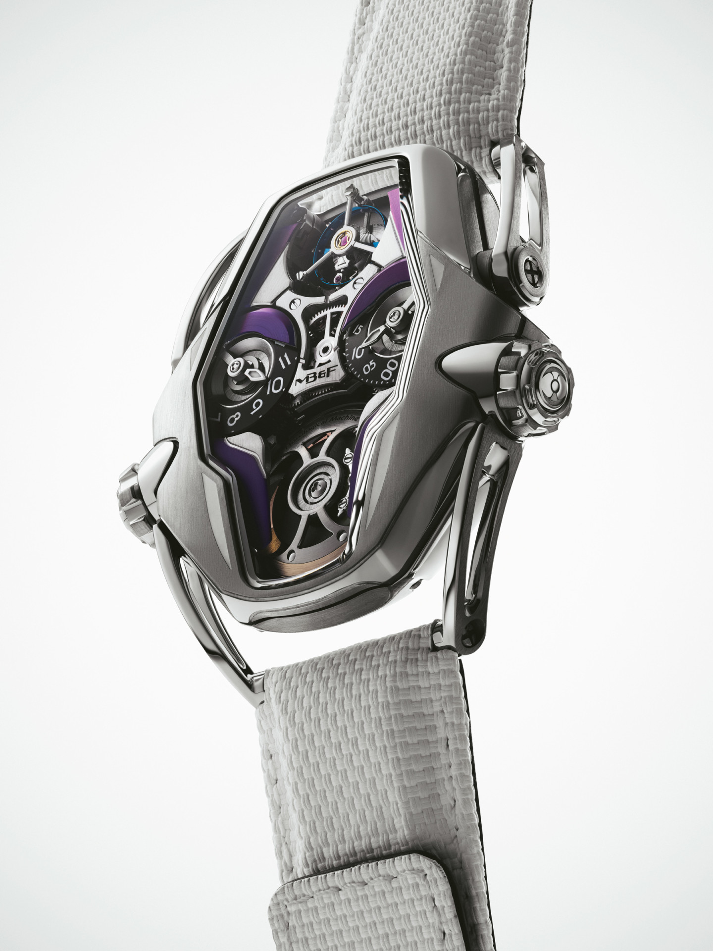 MB&F HM12 The Guardian. «А что, если часы станут головой робота?