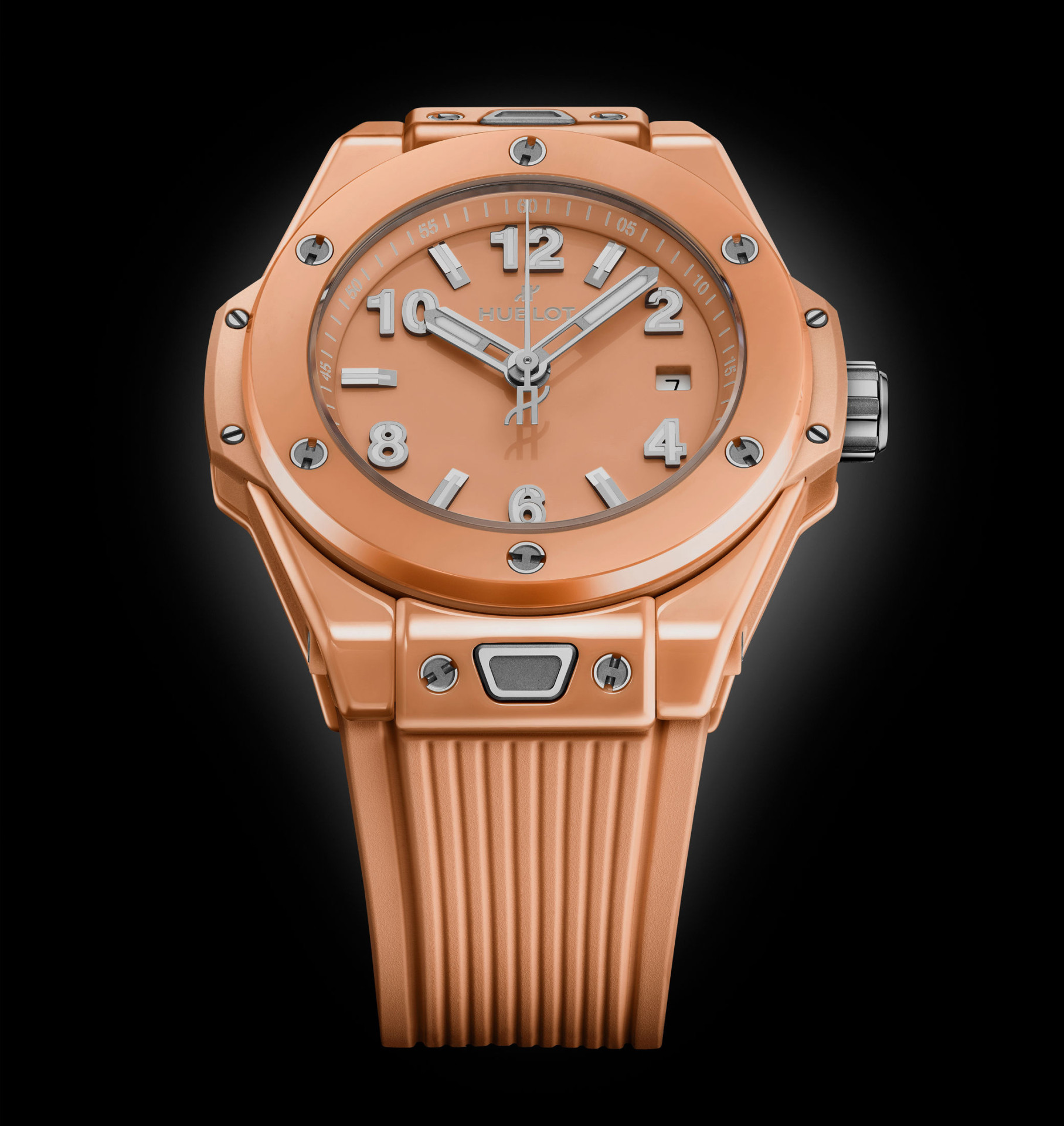Летние новинки Hublot Big Bang в корпусах из керамики пастельных тонов