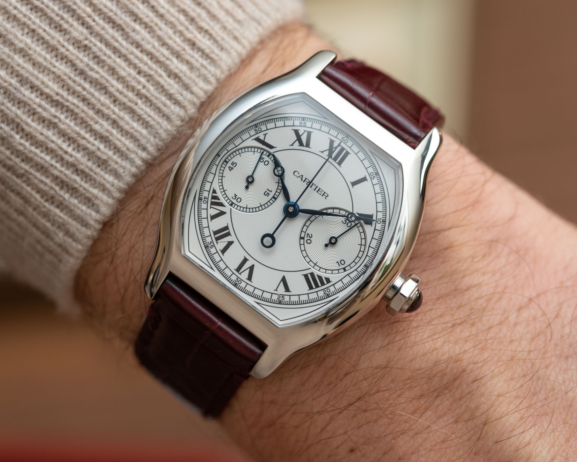 Cartier Tortue Monopoussoir Chronograph с корпусом из платины