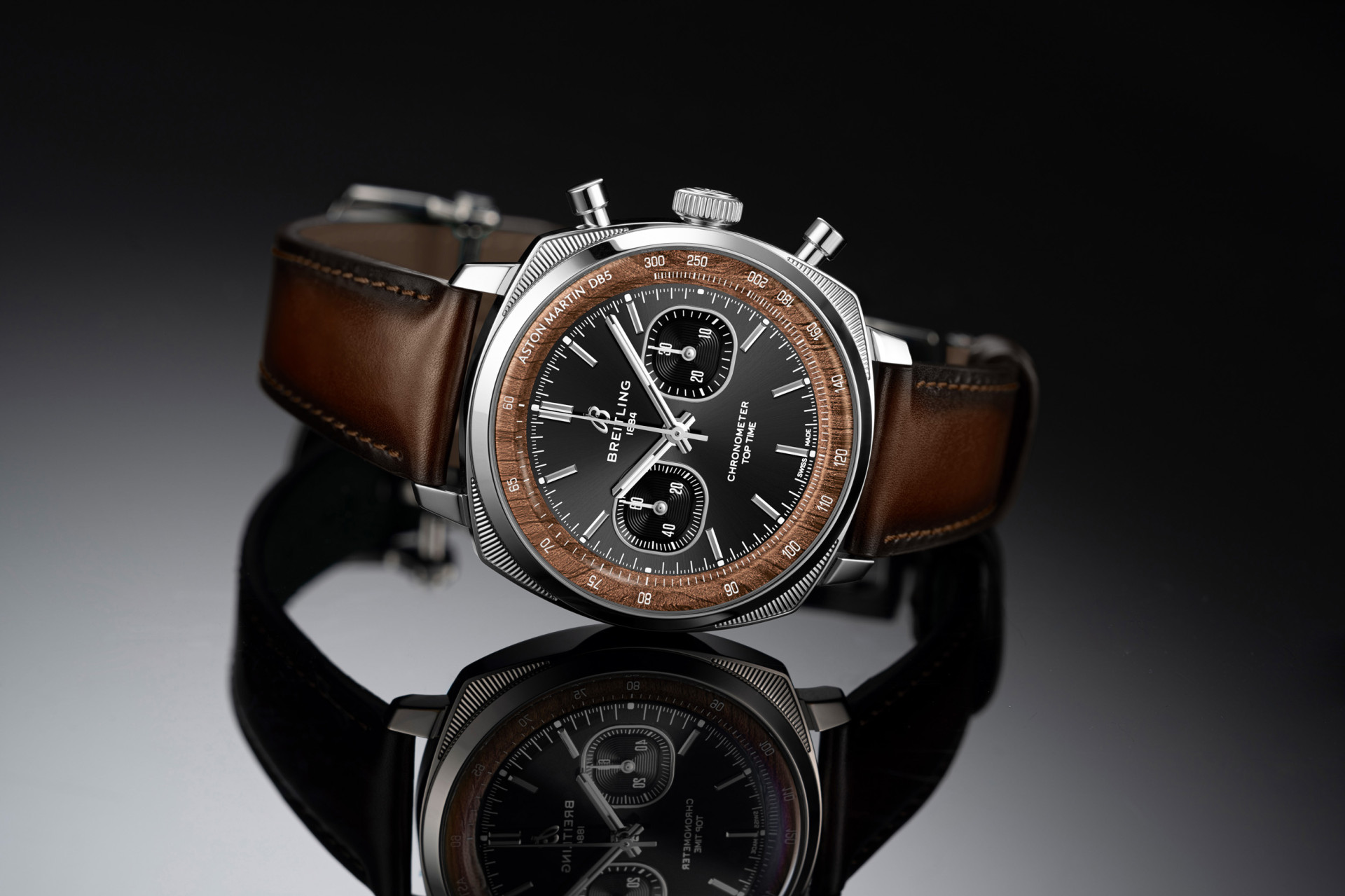 Breitling Top Time B01 Chronograph 41 Tribute to Aston Martin DB5