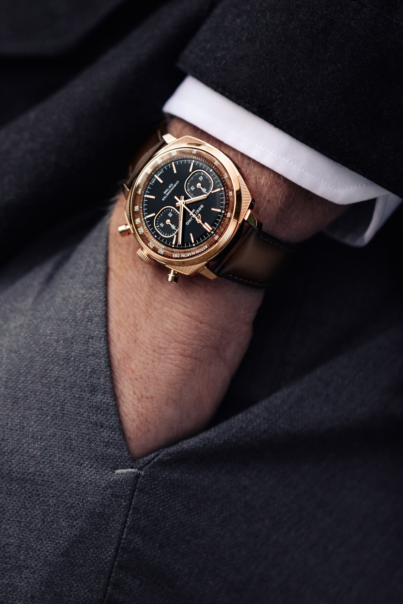 Breitling Top Time B01 Chronograph 41 Tribute to Aston Martin DB5