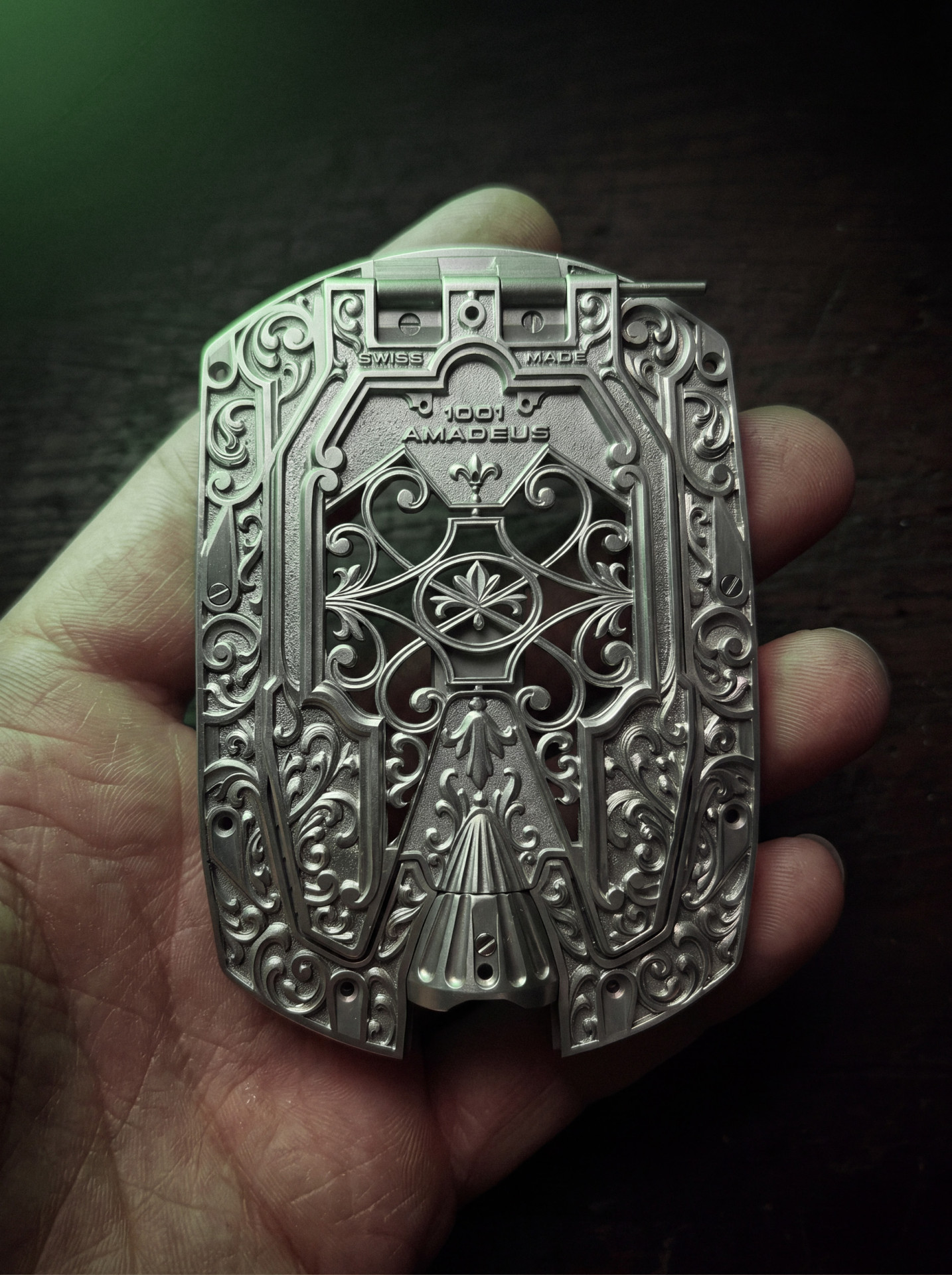 Urwerk UR-1001 AMADEUS
