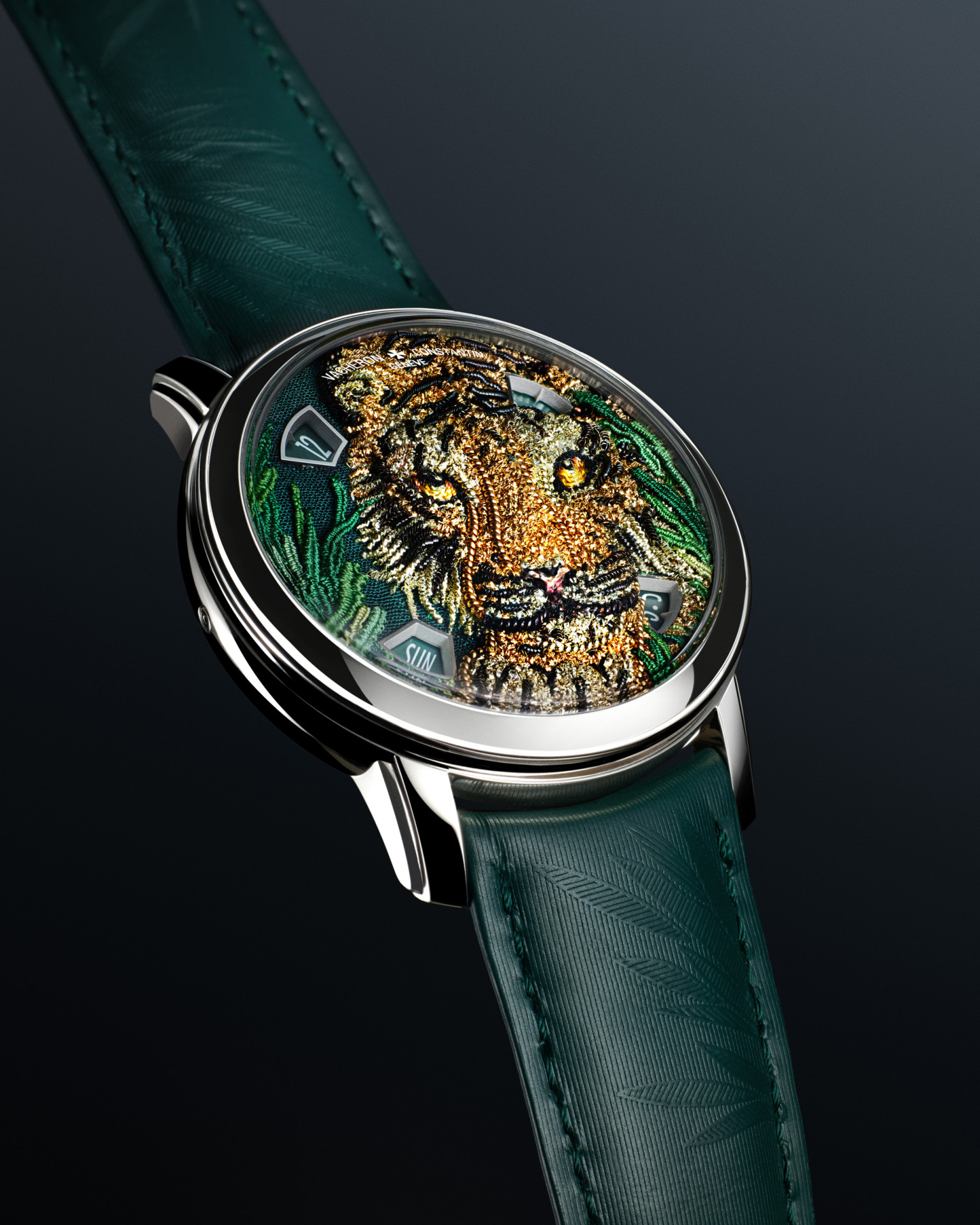 Vacheron Constantin Métiers d'Art Tribute to the Animal Kingdom – Tigerbroidery. Вышивка золотом