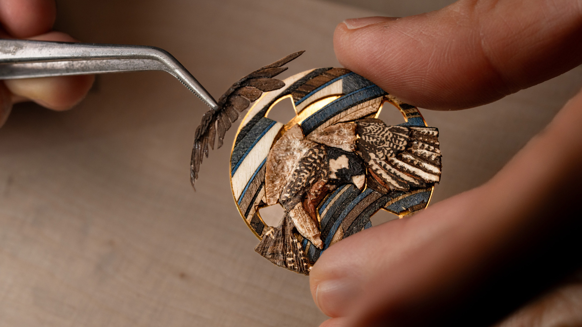 Vacheron Constantin Métiers d'Art Tribute to the Animal Kingdom – Woodenwings. Маркетри (деревянная мозаика)