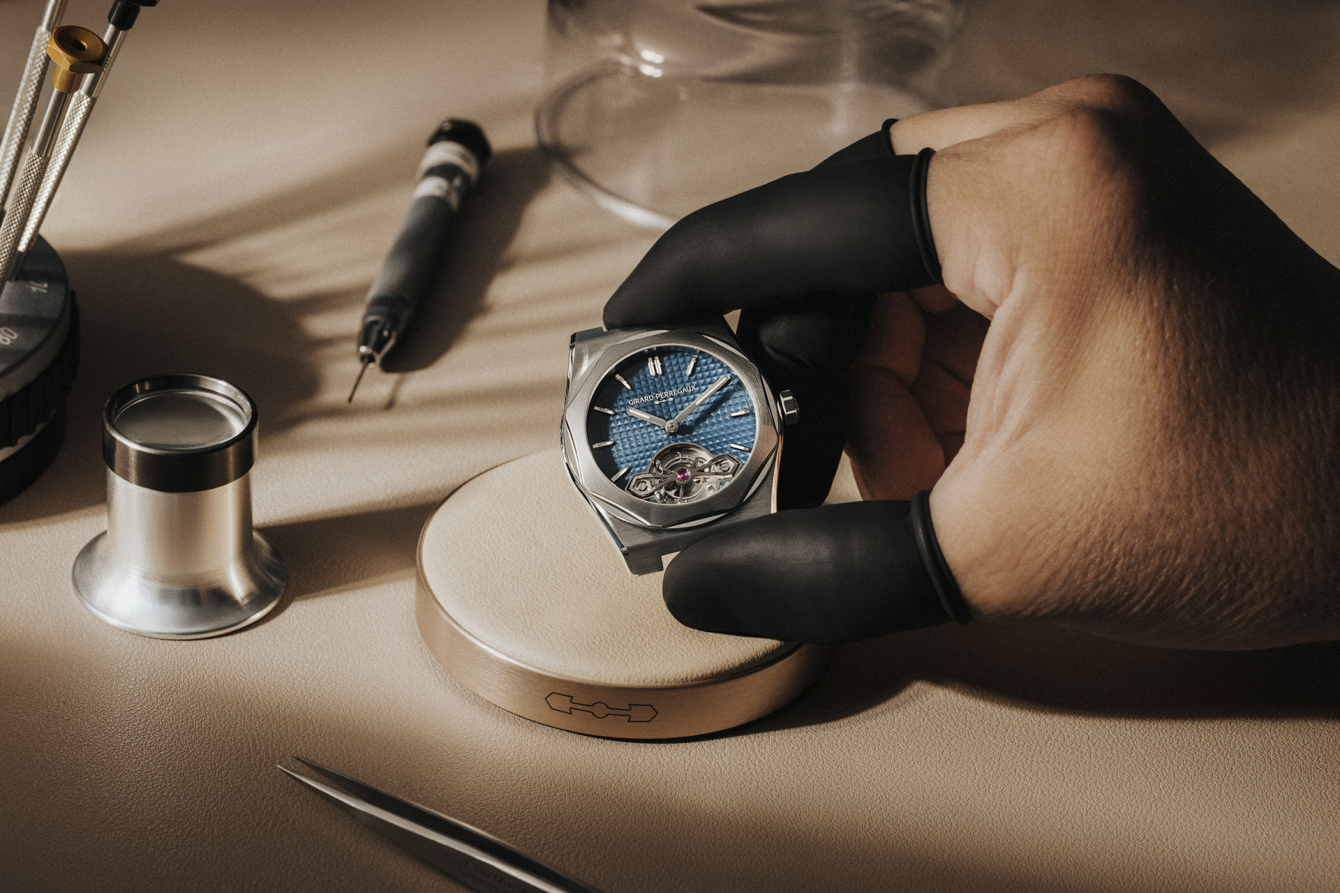 Girard-Perregaux Laureato Fifty Tourbillon Micro-Rotor 39mm