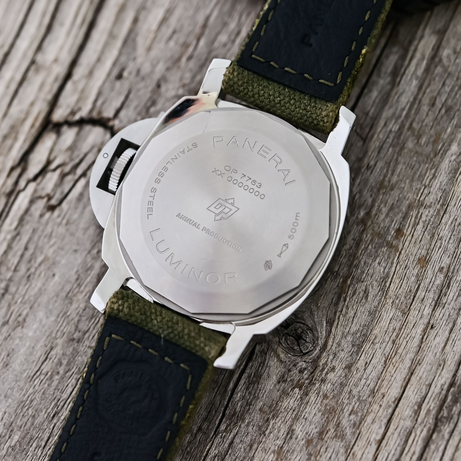 Panerai Luminor 42 PAM01710, PAM01711 и PAM01714