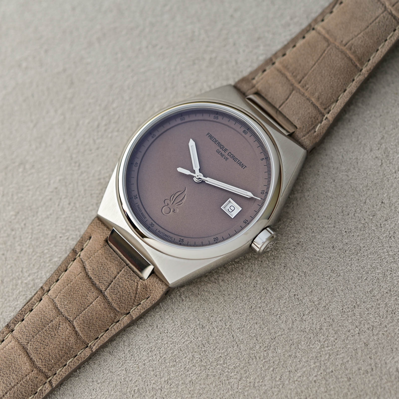 Новинки Frederique Constant в партнерстве с Французским Иностранным легионом