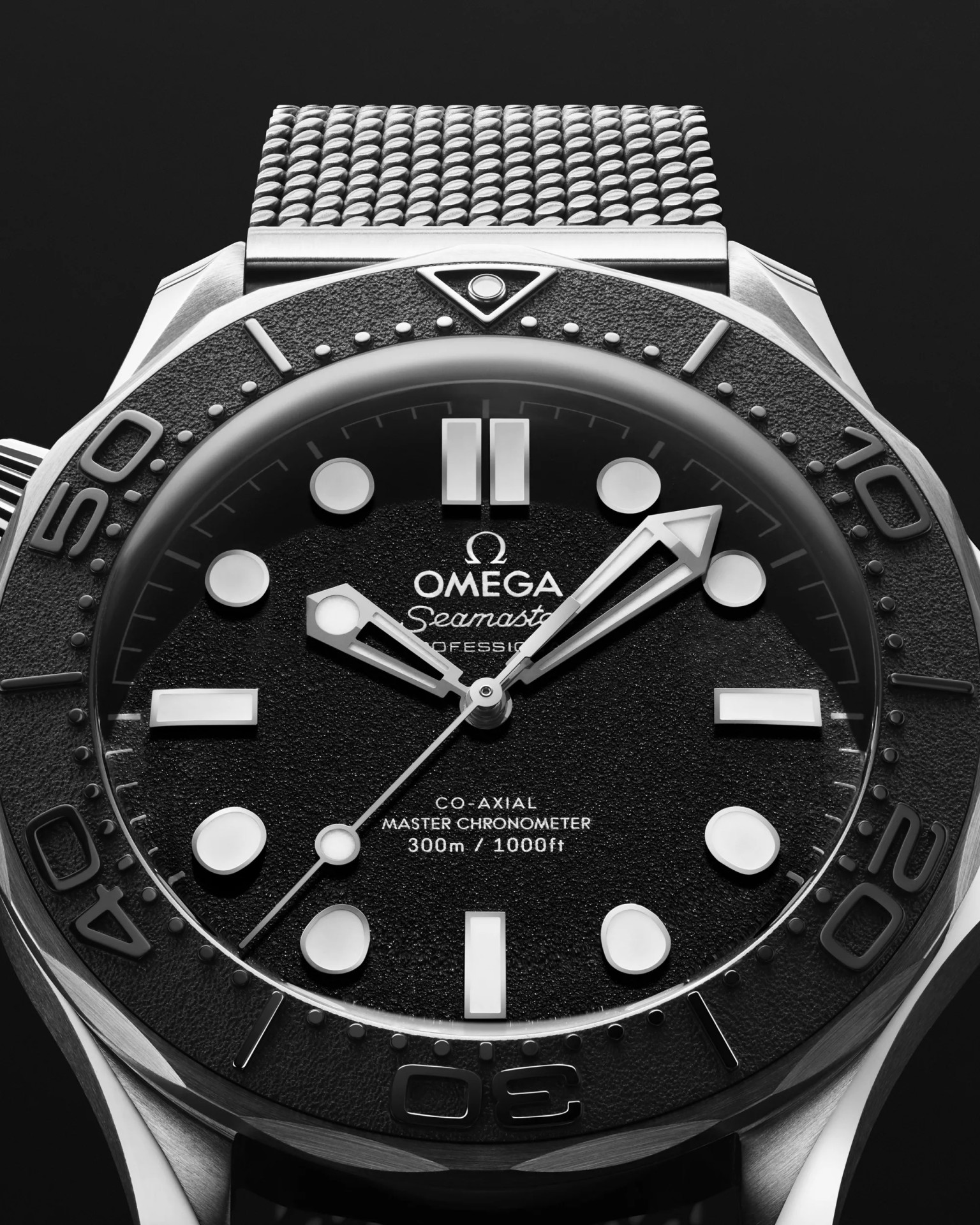 Omega Seamaster Diver 300M ко Дню Джеймса Бонда
