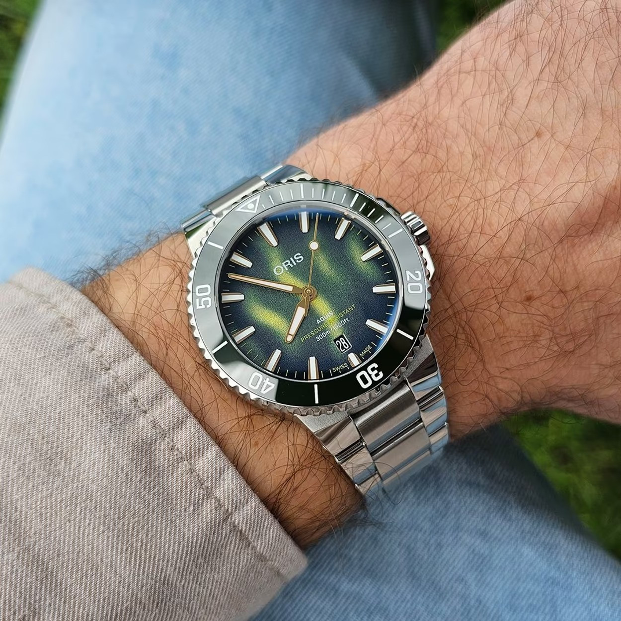 Oris Aquis Date Kelp Forest Limited Edition