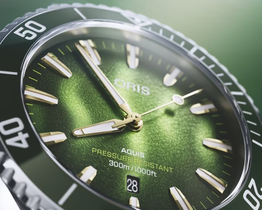 Oris Aquis Date Kelp Forest Limited Edition