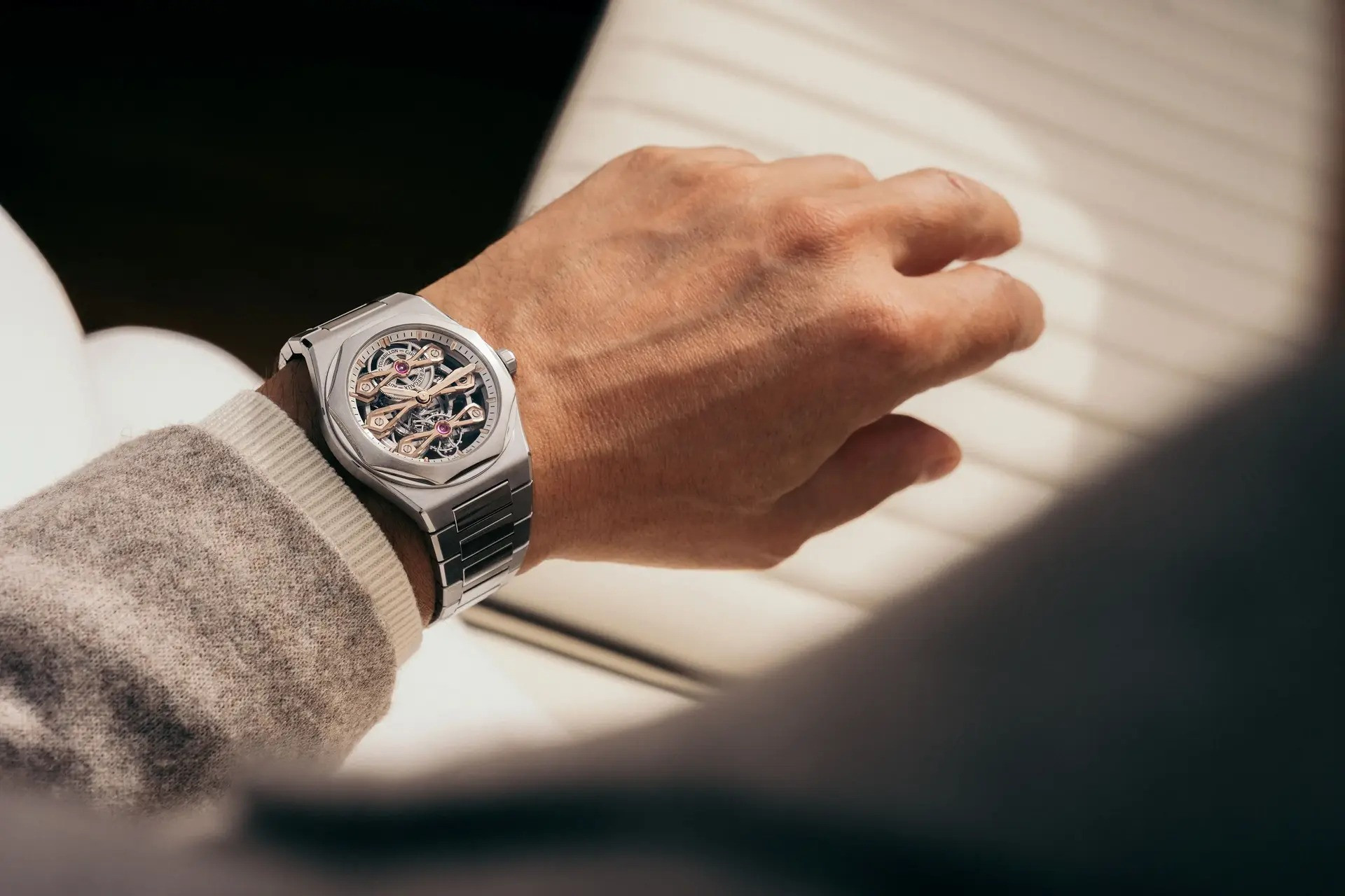 Girard-Perragaux Laureato Fifty Three Gold Bridges